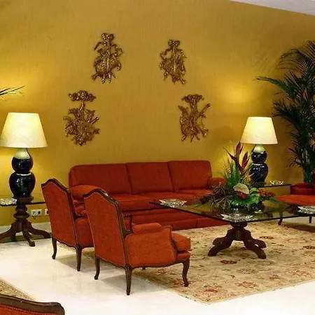 Portobay Marques Hotel 4*