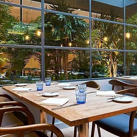 Hotel Portobay Marques 4*