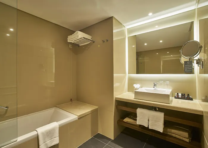 Portobay Marquês 4*